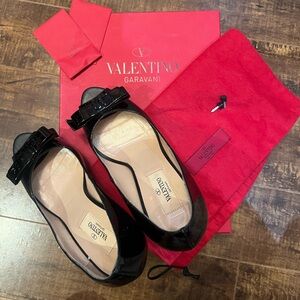 Valentino Garavani peep Bow heels ❤️